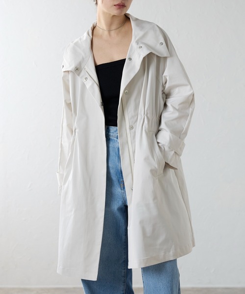 r.（アールドット）の「スタンドカラーコート（その他アウター・レディース・アイボリー/ネイビー・FREE）」の3枚目の写真