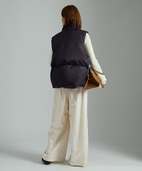 VERMEIL par iena（ヴェルメイユパーイエナ）の「シルクライクサテン リラックスパンツ（その他パンツ・レディース・ブラック/ブラウン/ホワイト・40/38/36）」の14枚目の写真