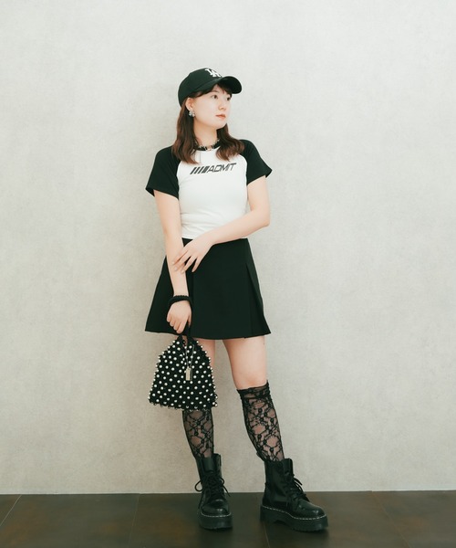 jouetie（ジュエティ）の「【jouetie / ジュエティ】 ロゴ巾着付き　ビーズ編みバッグ（ハンドバッグ・レディース・ブラック/シルバー/ホワイト系その他/レッド・FREE）」の22枚目の写真