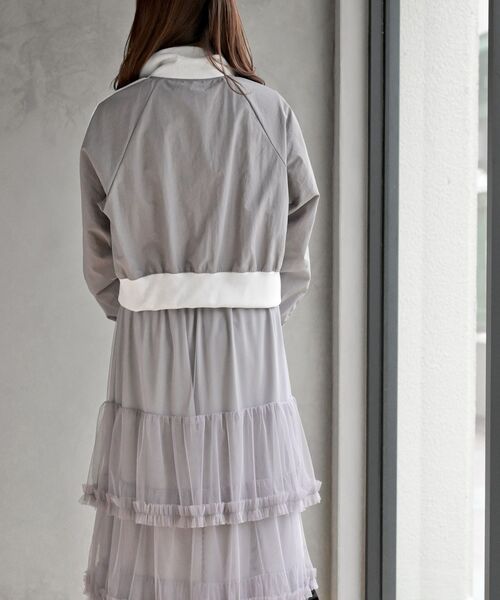 rps（アールピーエス）の「ナイロントラックショートジャケット（ナイロンジャケット・レディース・ブラック/オフホワイト/ライトグレー・フリー）」の8枚目の写真