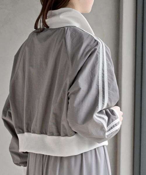 rps（アールピーエス）の「ナイロントラックショートジャケット（ナイロンジャケット・レディース・ブラック/オフホワイト/ライトグレー・フリー）」の11枚目の写真