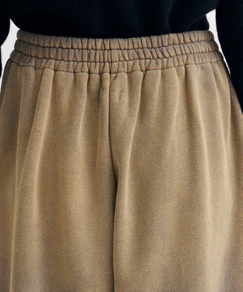 BASICKS ベーシックス　ミドル丈スウェット BASICKS/ベーシックス】Fade Large Fit Sweat Trouser