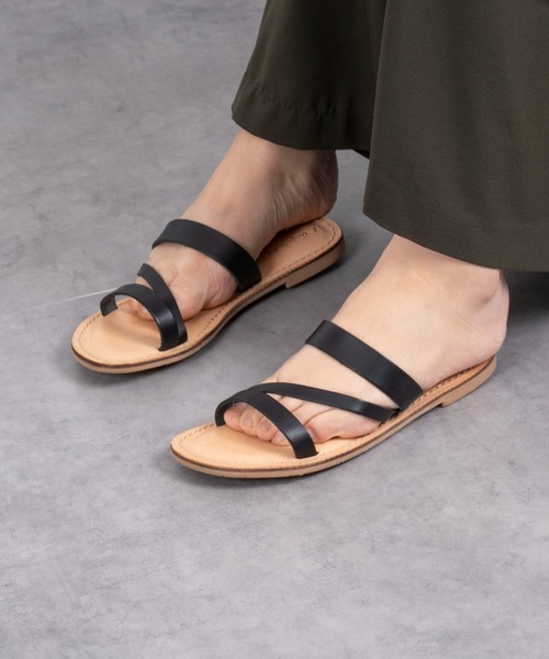 Rivel(リヴェル)の「【L’ ANGOLO DEL CUOIO/ランゴロデルクオイオ】レザーサンダル フラットサンダル(サンダル・レディース・ホワイト/シルバー/ブラック・38/39/36/37)」の21枚目の写真