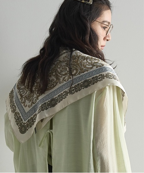 THE YOn(ザヨン)の「シルクタッチペイズリースカーフ(バンダナ/スカーフ・レディース・アイボリー/サックスブルー/オレンジ・FREE)」の11枚目の写真