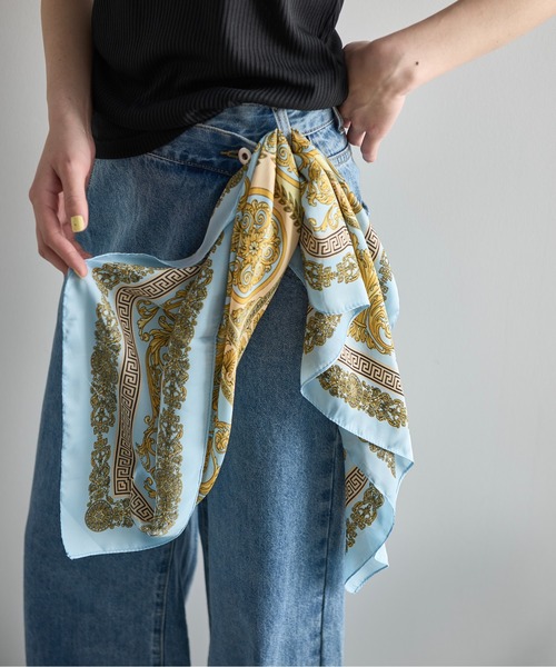 THE YOn(ザヨン)の「シルクタッチペイズリースカーフ(バンダナ/スカーフ・レディース・アイボリー/サックスブルー/オレンジ・FREE)」の5枚目の写真