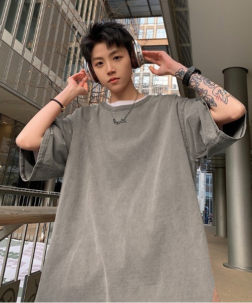 B'day(ビーデイ)の「【 B'day / ビーデー 】ピグメントオーバーダイ ヴィンテージ加工半袖クルーTEE(Tシャツ/カットソー・メンズ・ブラウン/グレー/ブルー/アイボリー/ブラック・LARGE/MEDIUM/SMALL/X-LARGE)」の1枚目の写真