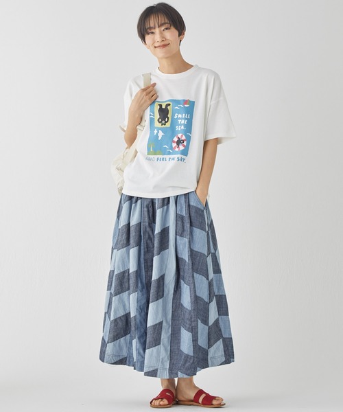 KRIFF MAYER Lady's Collection（クリフメイヤーレディースコレクション）の「【綿100%】インディゴパッチワークスカート（スカート・レディース・ダークブルー/インディゴブルー/ライトブルー・MEDIUM/LARGE）」の4枚目の写真