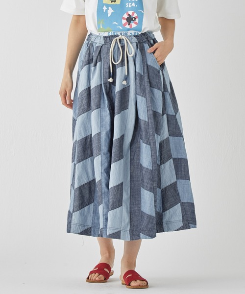 KRIFF MAYER Lady's Collection（クリフメイヤーレディースコレクション）の「【綿100%】インディゴパッチワークスカート（スカート・レディース・ダークブルー/インディゴブルー/ライトブルー・MEDIUM/LARGE）」の6枚目の写真