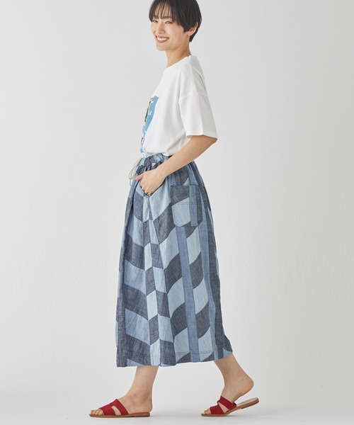 KRIFF MAYER Lady's Collection（クリフメイヤーレディースコレクション）の「【綿100%】インディゴパッチワークスカート（スカート・レディース・ダークブルー/インディゴブルー/ライトブルー・MEDIUM/LARGE）」の7枚目の写真