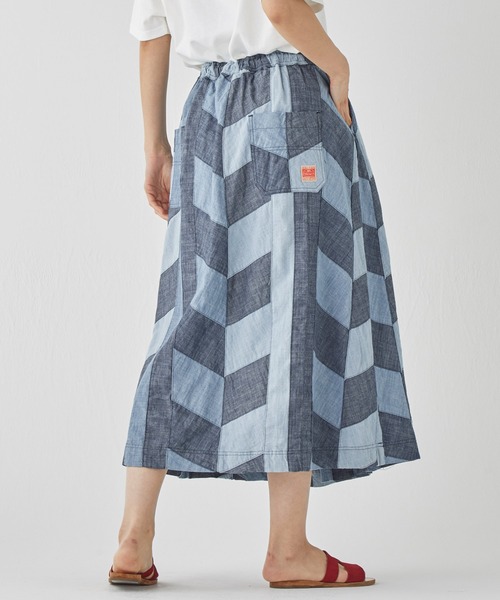 KRIFF MAYER Lady's Collection（クリフメイヤーレディースコレクション）の「【綿100%】インディゴパッチワークスカート（スカート・レディース・ダークブルー/インディゴブルー/ライトブルー・MEDIUM/LARGE）」の8枚目の写真