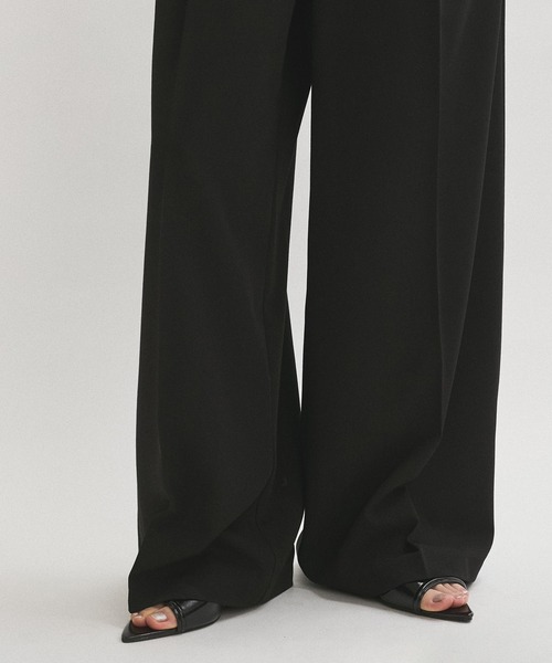 ADAM ET ROPE'（アダムエロペ）の「２WAYブラトップサロペット（サロペット/オーバーオール・レディース・ブラック/ベージュ系その他・38/36）」の21枚目の写真