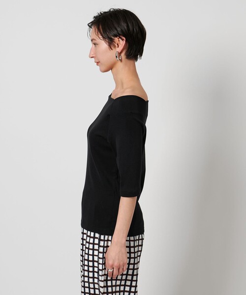 UNITED ARROWS(ユナイテッドアローズ)の「スクープドネック ハーフスリーブ カットソー(Tシャツ/カットソー・レディース・ダークブラウン/ブラック/オフホワイト・FREE)」の12枚目の写真