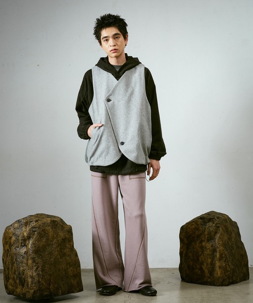 エイジングRIPクロスラウンドカットパデッドベスト（ダウンベスト