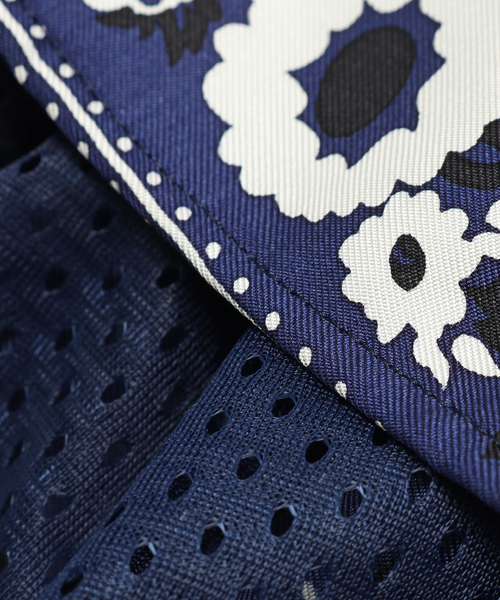 NOMA t.d.（ノーマティーディー）の「NOMA t.d. / ノーマ ティーディー DYG Hoody Silk Scarf N39-SC01（バンダナ/スカーフ・メンズ・ブラック/ネイビー・FREE）」の6枚目の写真