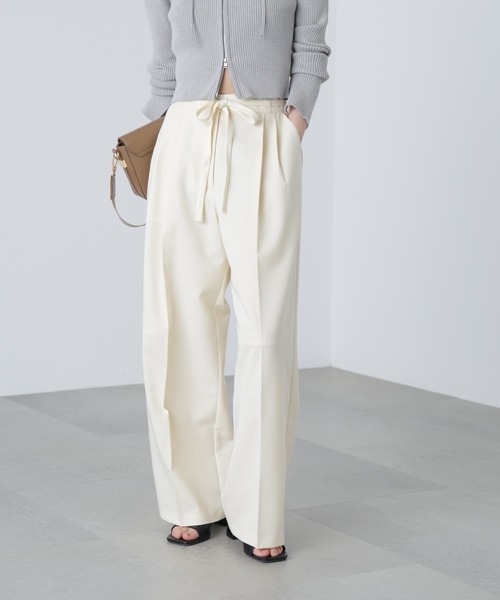 FREE'S MART(フリーズマート)の「◆杉綾リボンベルトワイドパンツ(スラックス・レディース・グレー/ホワイト/ブラウン・SMALL/MEDIUM)」の1枚目の写真