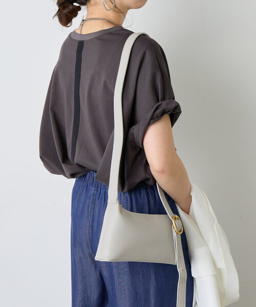 Jena espace merveilleux(ジェナ エスパスメルヴェイユ)の「アシメショルダーバッグ(ショルダーバッグ・レディース・ブラック/ライトグレー・FREE)」の1枚目の写真