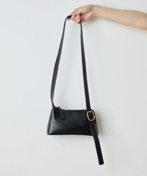 Jena espace merveilleux(ジェナ エスパスメルヴェイユ)の「アシメショルダーバッグ(ショルダーバッグ・レディース・ブラック/ライトグレー・FREE)」の4枚目の写真