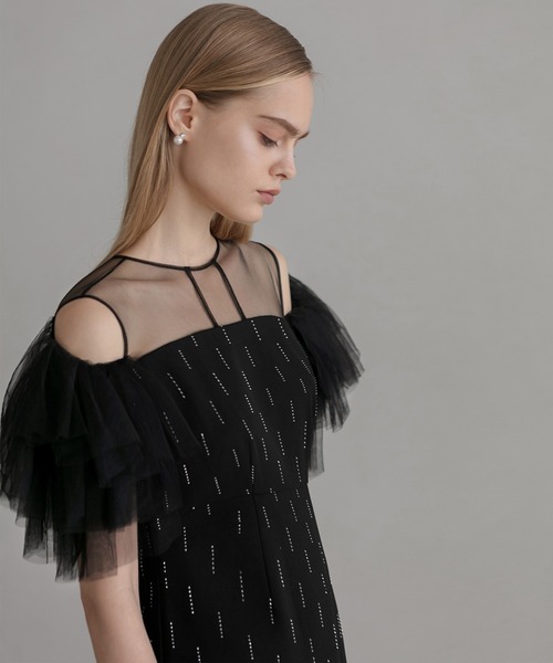 オープンショルダーチュールストーンIラインワンピースドレス結婚式パーティー成人式 レジャ Leja オープンショルダーチュールストーンIラインドレス