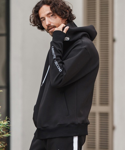1minute 1second(ワンミニットワンセカンド)の「mpa3850-cardboard knit hoody with logo print パーカー(パーカー・メンズ・ブラック/トップグレー・S/M/L/XL)」の1枚目の写真