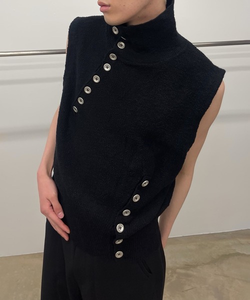 CONZ（コンズ）の「KNIT VEST（ベスト・メンズ・グレー/ブラック・3/2）」の2枚目の写真
