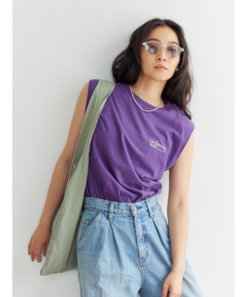 Ungrid(アングリッド)の「クリアフレームブルーレンズサングラス(サングラス・レディース・クリア・FREE)」の3枚目の写真