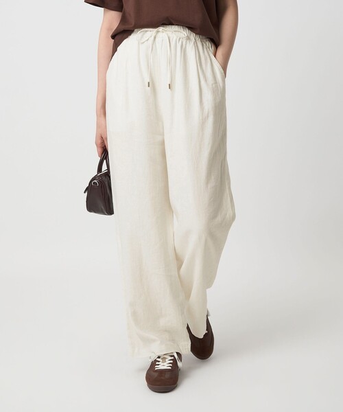 green label relaxing(グリーンレーベルリラクシング)の「BREEZE LINEN ブリーズリネン ワイド パンツ オフホワイト 2(その他パンツ・レディース・オフホワイト・44/40/38/42/36/34/SHORT/TALL)」の2枚目の写真