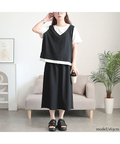 GOLDJAPAN（ゴールドジャパン）の「フェイクレイヤードTシャツ＆スウェットスカートセット【大きいサイズ対応】（セットアップ・レディース・グレー/ブラック・LL/3L/4L/5L）」の10枚目の写真