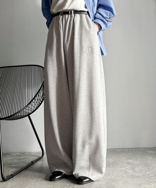 セール】「ベルトループ付き。」アップリケデザインオーバーサイズ