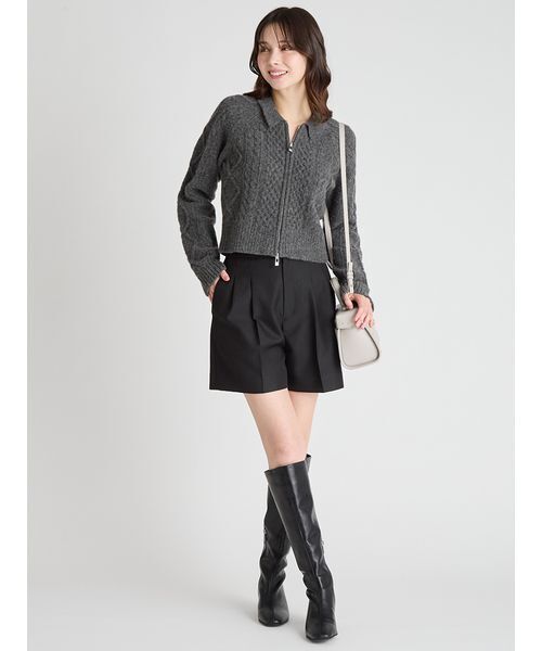 CELFORD(セルフォード)の「バリエーションタックショートパンツ(その他パンツ・レディース・ブラック/ライトグレー・38/36)」の9枚目の写真