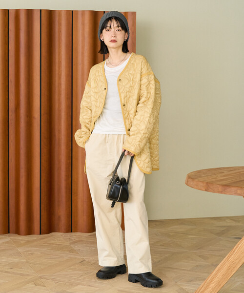 FREAK'S STORE(フリークスストア)の「変形ステッチ 裏配色 キルトジャケット/リバーシブルキルトジャケット(ミリタリージャケット・レディース・ブラック/ブラウン/ベージュ・フリ-)」の4枚目の写真