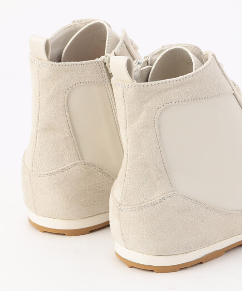 COMME CA ISM（コムサイズム）の「ハイカット　スニーカー（スニーカー・レディース・オフホワイト/ブラック・24.5cm/23.5cm）」の9枚目の写真