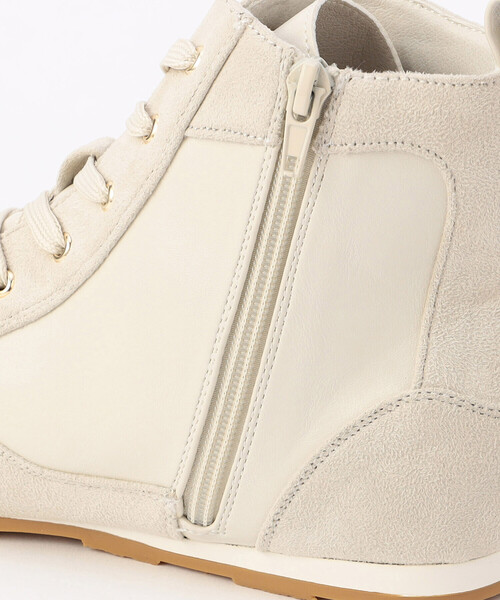 COMME CA ISM（コムサイズム）の「ハイカット　スニーカー（スニーカー・レディース・オフホワイト/ブラック・24.5cm/23.5cm）」の10枚目の写真