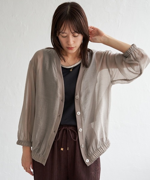 ikka(イッカ)の「V襟シアーカーディガン(カーディガン/ボレロ・レディース・チャコールグレー/オートミール・M/L/S)」の8枚目の写真