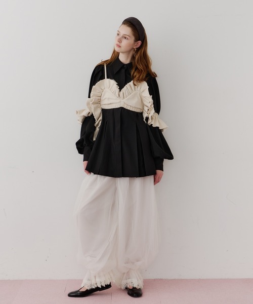 J1U by LA BELLE ETUDE ボリュームフリルニットビスチェ J1U by LA BELLE ETUDE ニッティングパターンボリュームフリルニット