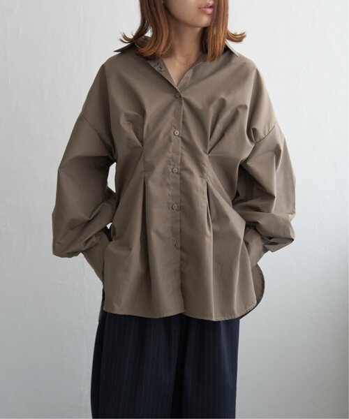 notch.（ノッチ）の「ブロードウエストタックシャツ（シャツ/ブラウス・レディース・オフホワイト/ブルー/ブラウン/チャコール・M）」の3枚目の写真