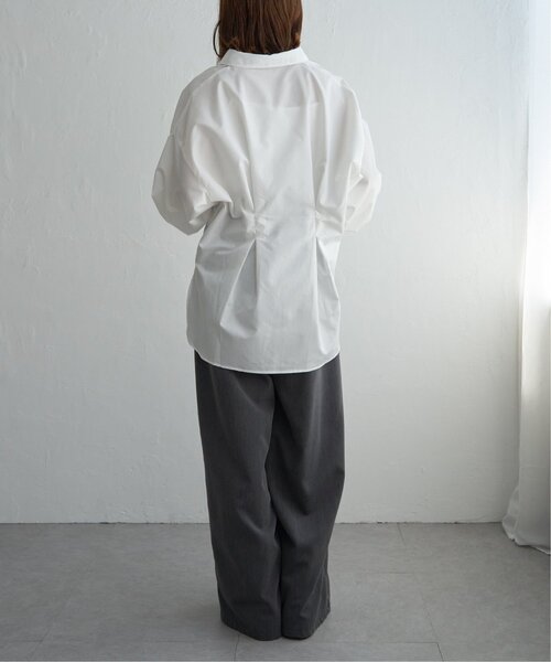 notch.（ノッチ）の「ブロードウエストタックシャツ（シャツ/ブラウス・レディース・オフホワイト/ブルー/ブラウン/チャコール・M）」の14枚目の写真