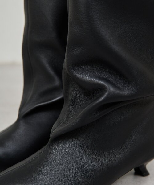 GALLARDAGALANTE(ガリャルダガランテ)の「【2.718】ドレープロングブーツ(ブーツ・レディース・ベージュ/ブラック・36/38/37)」の5枚目の写真