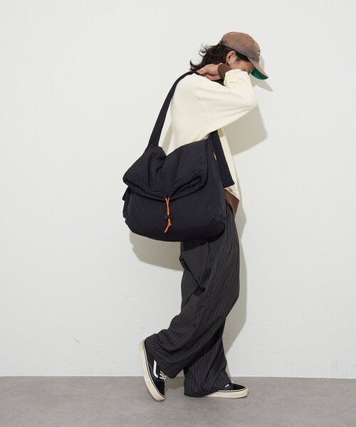 CIAOPANIC（チャオパニック）の「中綿ショルダーバッグ（ショルダーバッグ・レディース・ブラック/ブルー・FREE）」の4枚目の写真