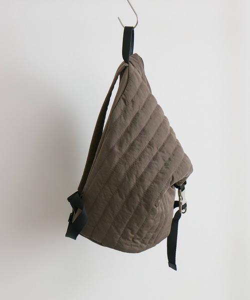 KATHARINE ROSS（キャサリンロス）の「【KATHARINE ROSS】【TREASURE TOPKAPI】キルティングアシンメトリーリュック（バックパック/リュック・レディース・ブラック/グレー・MEDIUM）」の22枚目の写真