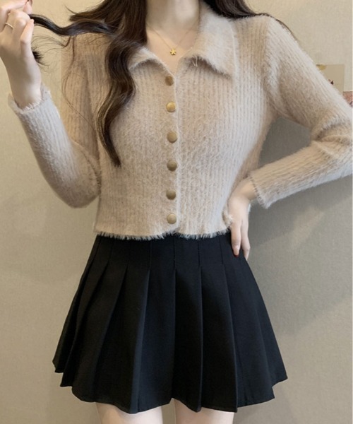 kirakiraShop(キラキラショップ)の「ゴールド ボタン ニット カーディガン(ニット/セーター・レディース・ホワイト/グリーン/ベージュ/チャコール/ブラック・FREE)」の6枚目の写真