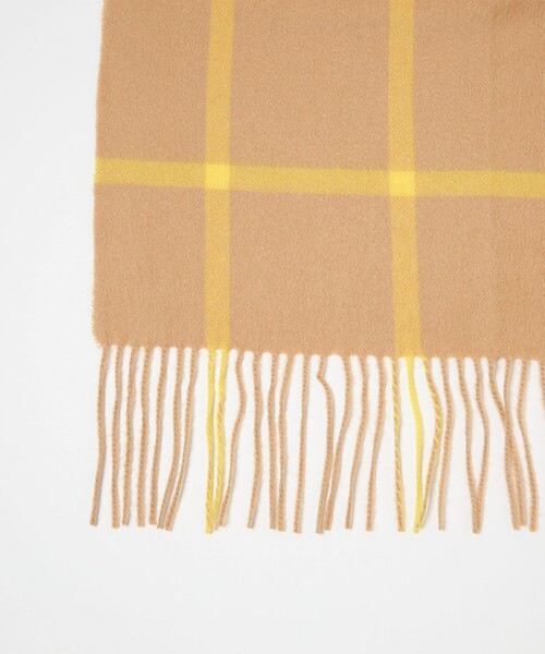 UNITED ARROWS（ユナイテッドアローズ）の「カシミヤ チェック ストール（ストール/ショール・レディース・ダークグレー/ベージュ/ブラック/オフホワイト・FREE）」の17枚目の写真