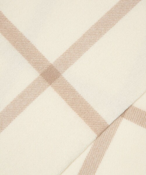 UNITED ARROWS（ユナイテッドアローズ）の「カシミヤ チェック ストール（ストール/ショール・レディース・ダークグレー/ベージュ/ブラック/オフホワイト・FREE）」の22枚目の写真