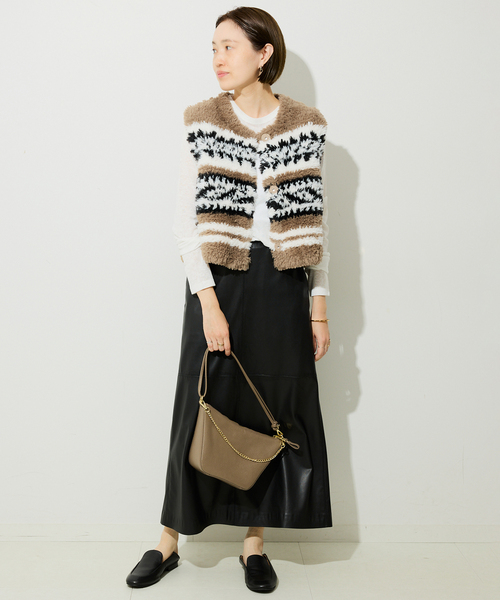 SLOBE IENA(スローブイエナ)の「《WEB限定/追加》フェイクファーニットベスト(ベスト・レディース・ベージュ・FREE)」の3枚目の写真