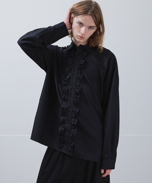 Ellno Loset(エルノロゼット)の「ドレッシーロングフリルシャツ(シャツ/ブラウス・メンズ・オフホワイト/ブラック・LARGE/MEDIUM/SMALL)」の16枚目の写真