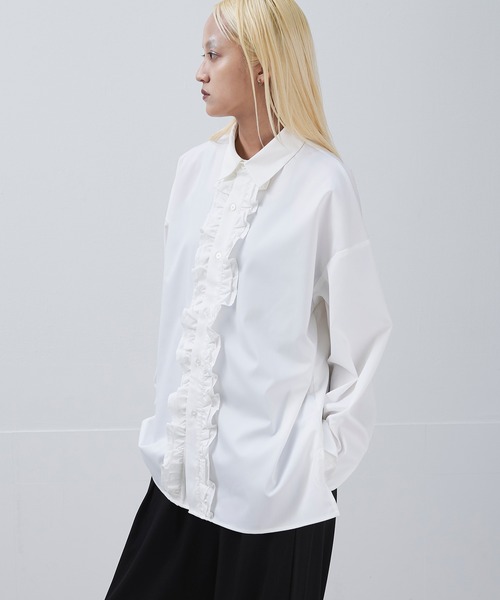 Ellno Loset(エルノロゼット)の「ドレッシーロングフリルシャツ(シャツ/ブラウス・メンズ・オフホワイト/ブラック・LARGE/MEDIUM/SMALL)」の11枚目の写真