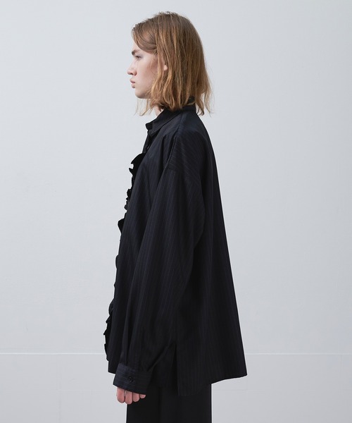 Ellno Loset(エルノロゼット)の「ドレッシーロングフリルシャツ(シャツ/ブラウス・メンズ・オフホワイト/ブラック・LARGE/MEDIUM/SMALL)」の17枚目の写真
