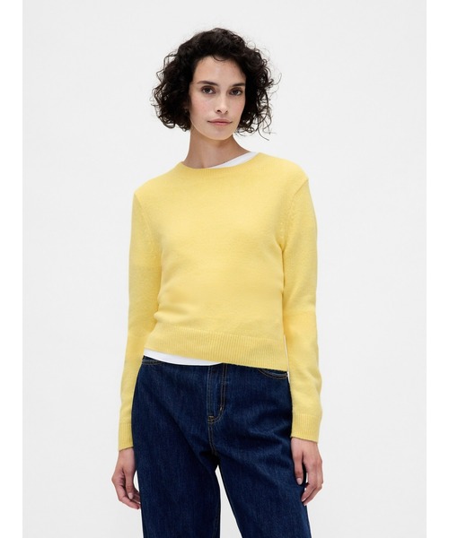 GAP(ギャップ)の「CashSoft カシミヤタッチ クルーネックセーター(ニット/セーター・レディース・ブルー/アイボリー/ネイビー/レッド/ライトグレー/イエロー/ブルー系その他/グリーン/ピンク系その他/ホワイト×ブルー/ホワイト×レッド/マルチ・XS/S/M/L/XL/XXS)」の9枚目の写真