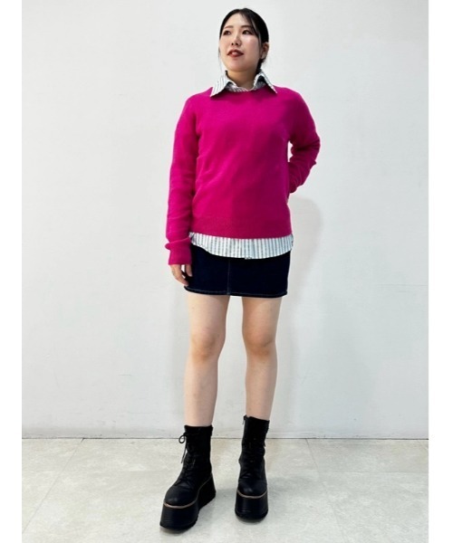 GAP(ギャップ)の「CashSoft カシミヤタッチ クルーネックセーター(ニット/セーター・レディース・ブルー/アイボリー/ネイビー/レッド/ライトグレー/イエロー/ブルー系その他/グリーン/ピンク系その他/ホワイト×ブルー/ホワイト×レッド/マルチ・XS/S/M/L/XL/XXS)」の14枚目の写真