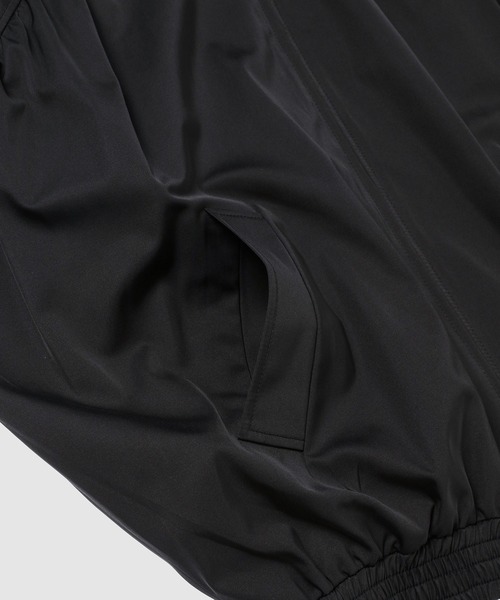 MARNI（マルニ）の「HOODED / ボンバージャケット（ブルゾン・レディース・ブラック/カーキ・38(M)）」の10枚目の写真