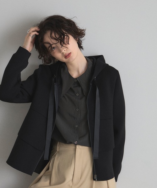 &. NOSTALGIA(アンドドットノスタルジア)の「ティアードヘムフードパーカー(パーカー・レディース・ブラック/ベージュ・M)」の1枚目の写真